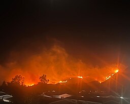 256px-Hurst_Fire_from_Oakridge Hurst Fire burning January 2025